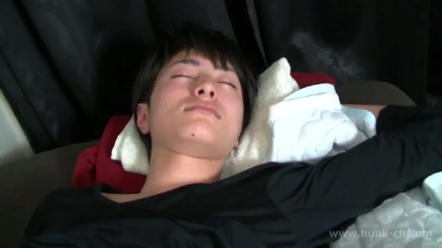 4horlover MB TKNOK clip1.mp4 snapshot 09.14