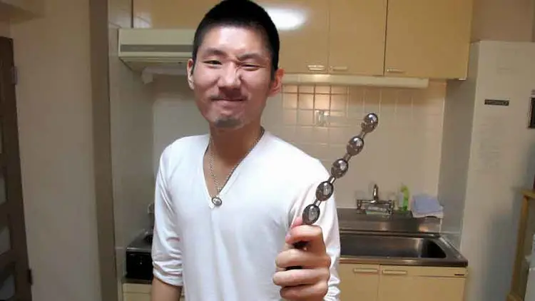 3737
